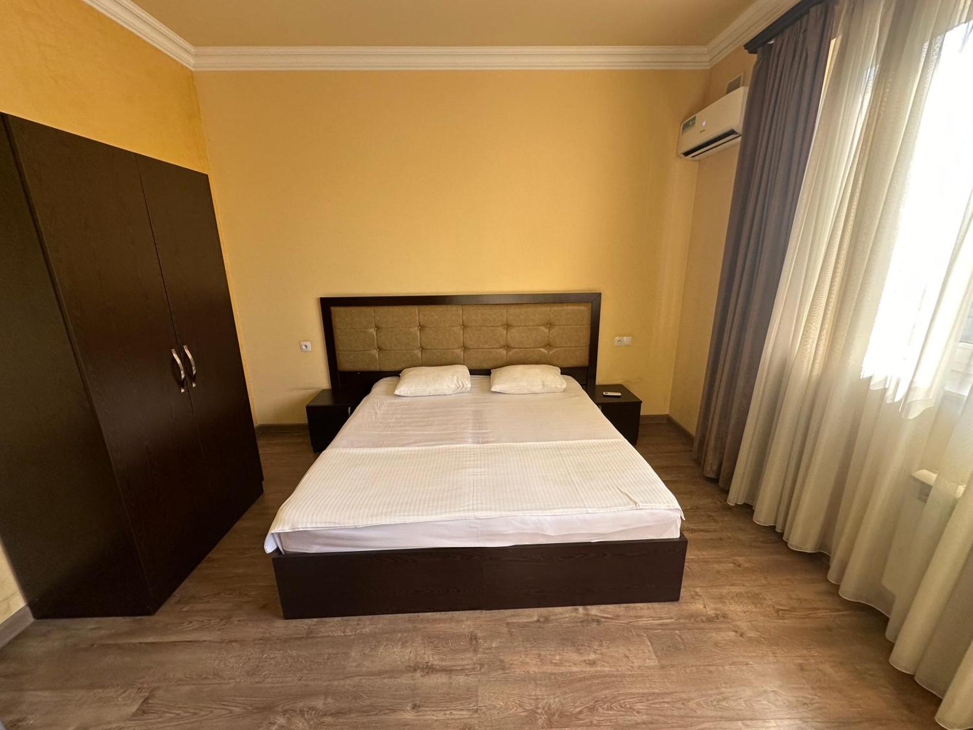 Express Hotel يريفان المظهر الخارجي الصورة