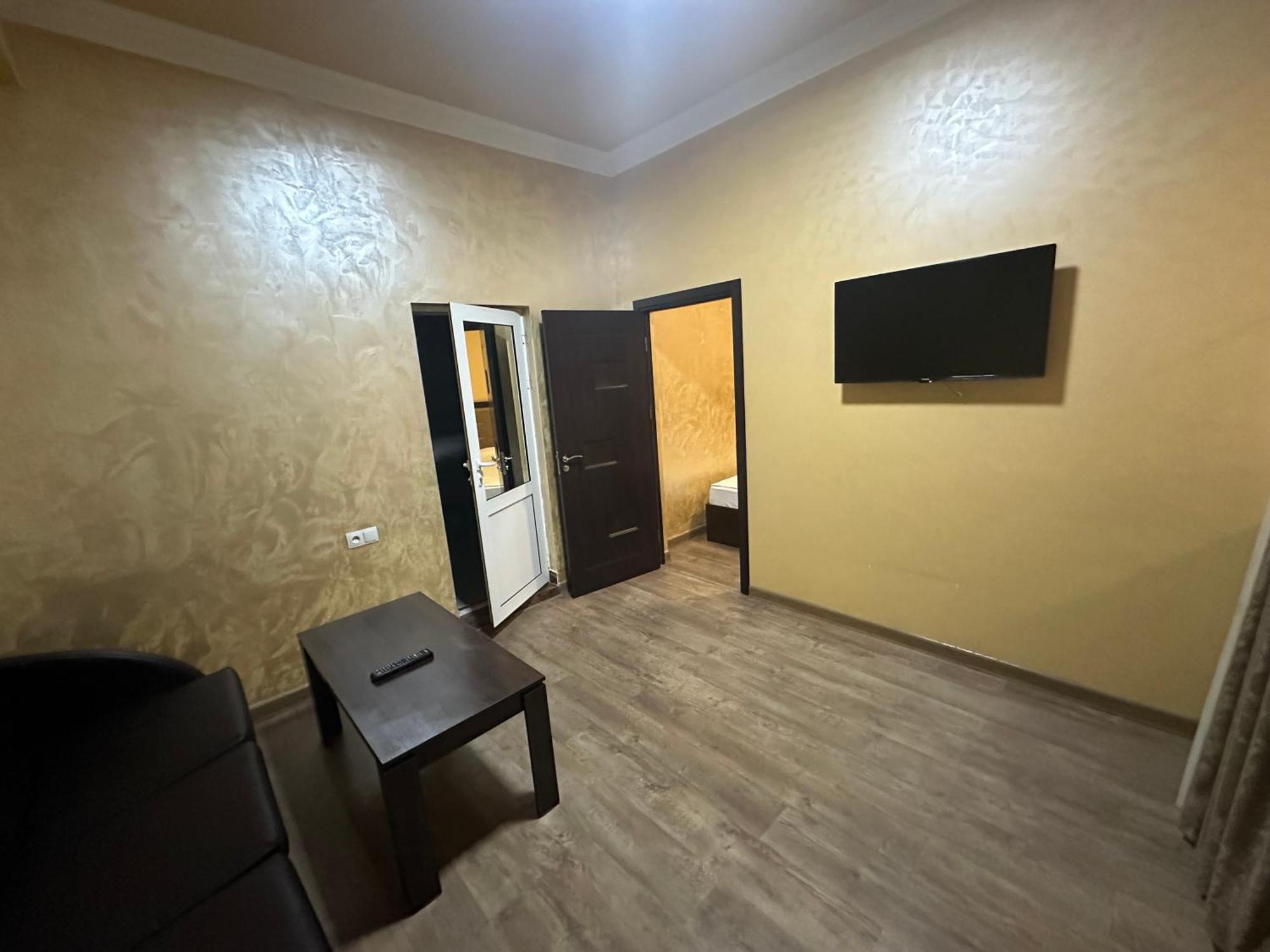Express Hotel يريفان المظهر الخارجي الصورة